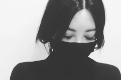 黑白女生头像动漫高冷,静谧之美，冷艳独领风骚