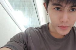 伊犁网红男,青春风采闪耀天山脚下